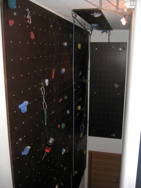 Die fertige Kletterwand