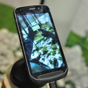 Land Rover Smartphone